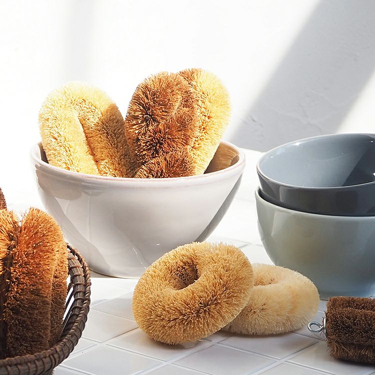 Kamenoko Tawashi Palm Fiber Scrub Brush – Made in Japan | Natural Kitchen Cleaning Tool for Vegetables, Pans, and More